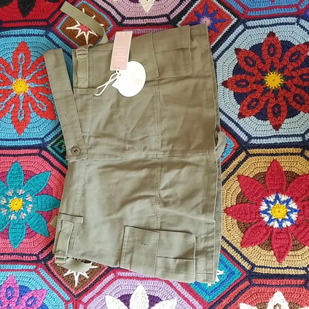 Milky Meow Green Mini Skirt/Skort Sz L